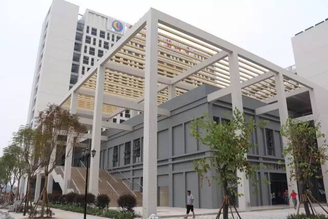 佛山市第四中学 www.hao123.com