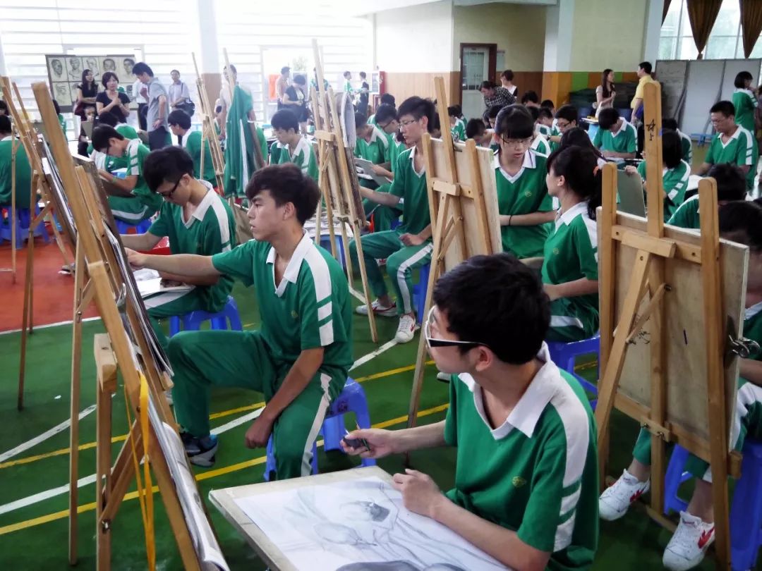 南海执信中学艺术生考取艺术名校探索