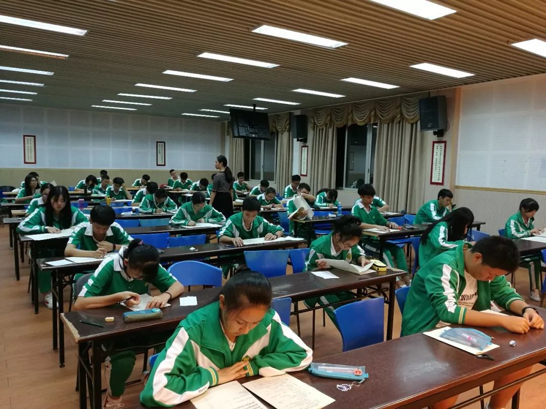 南海执信中学艺术生考取艺术名校探索